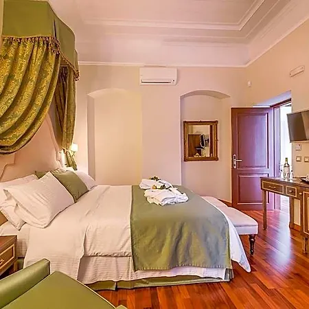 فندق Sperveri Boutique 4*